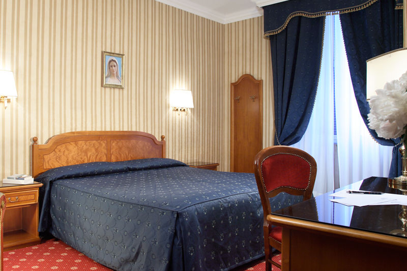 Hotel Genio Roma Esterno foto